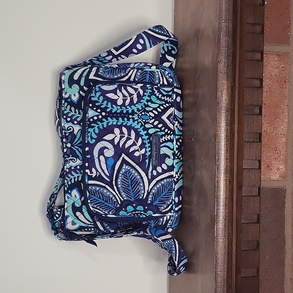 Vera Bradley Small Crossbody Quilted Bag - Picture 8 of 10
